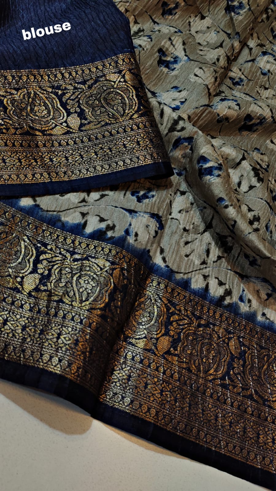 Beautiful viscose dola semi crush saree