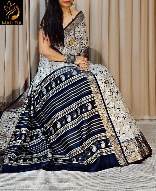 Beautiful viscose dola semi crush saree