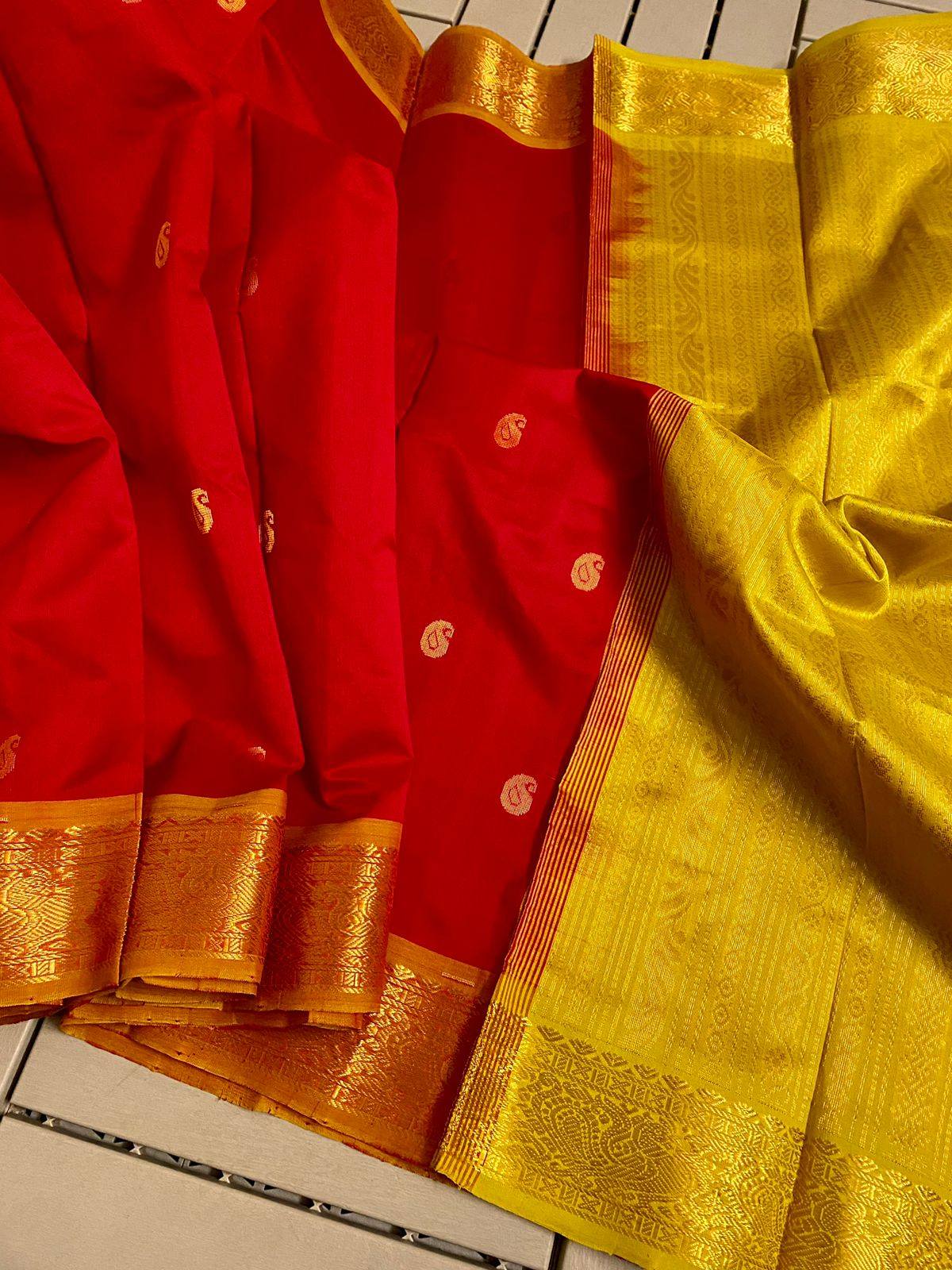 Pure Handloom Gadwal Korvai Silk Cotton Saree