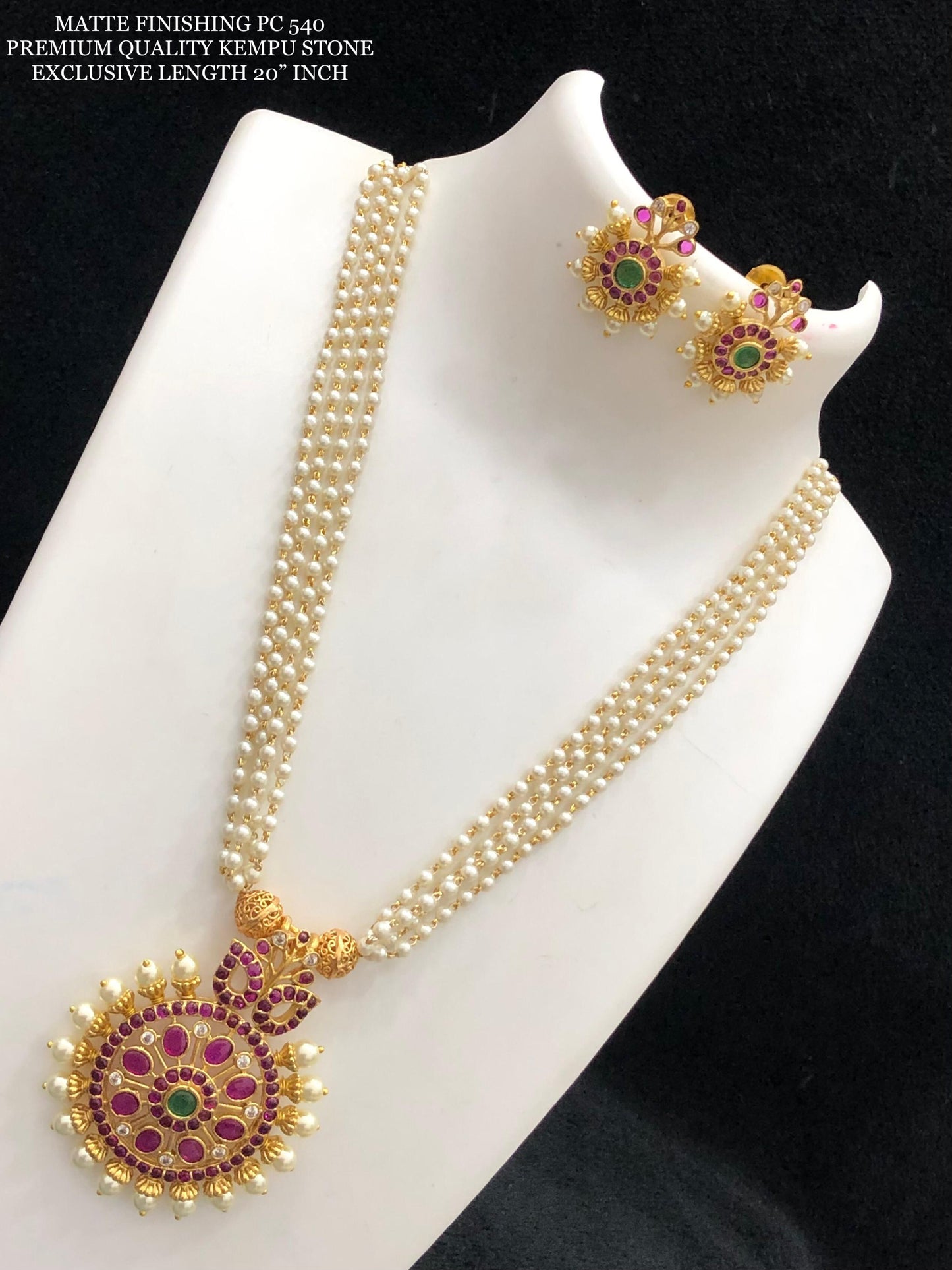 Premium quality chain / short haram with earrings