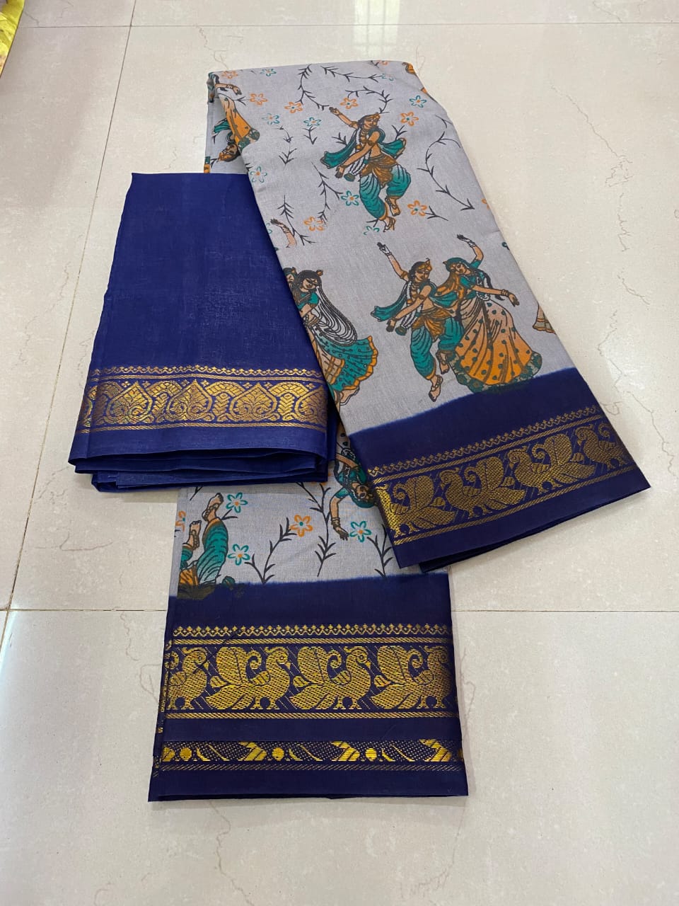 Printed Madurai Sungudi Cotton Saree with Peacock Border