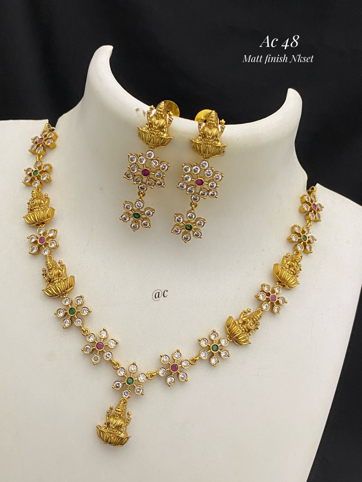 Lakshmi temple jewellery necklace set – Temple Jewellery Design