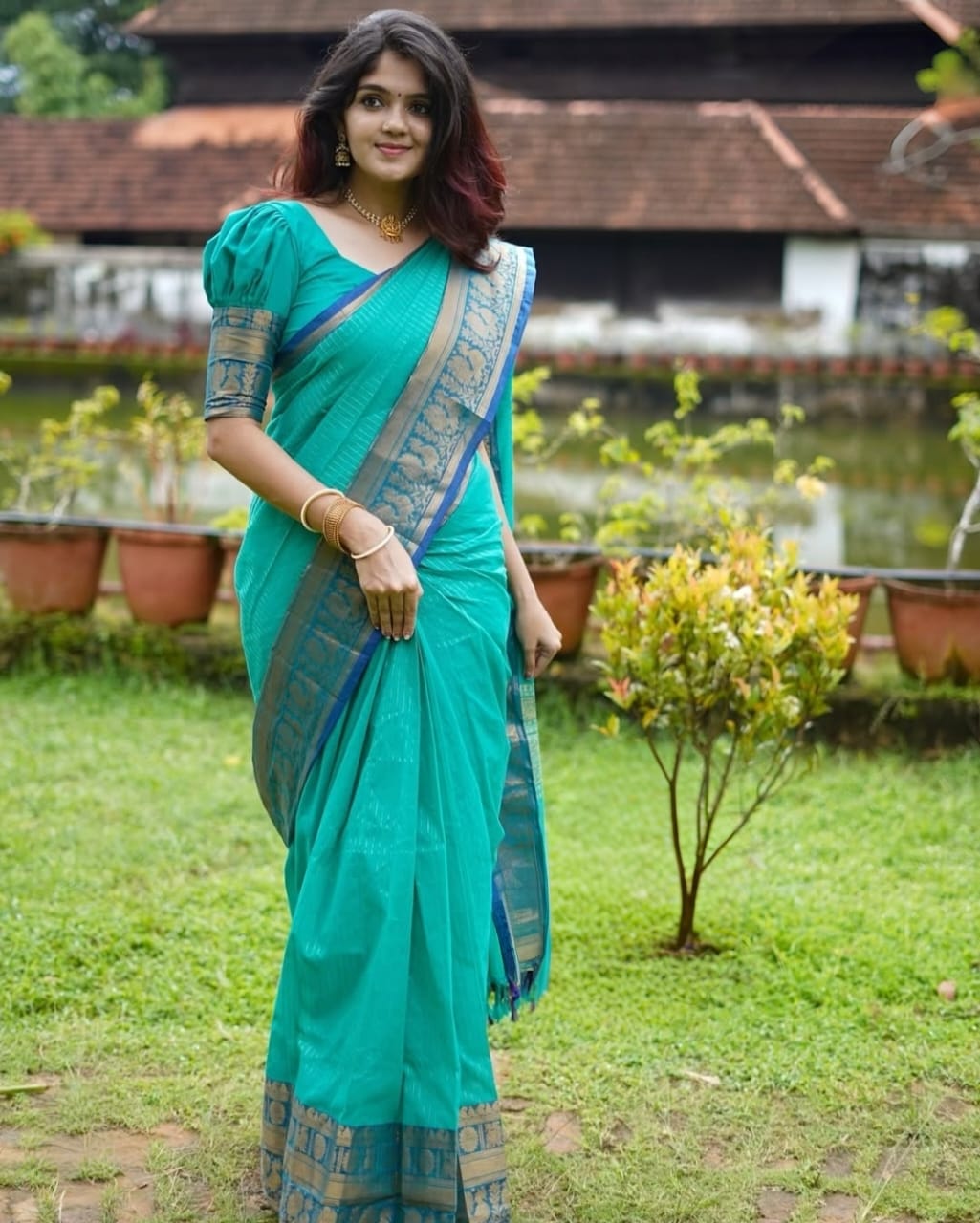 Elegant Kanchi Cotton Saree in Teal Green with Rich Zari Border & Pallu
