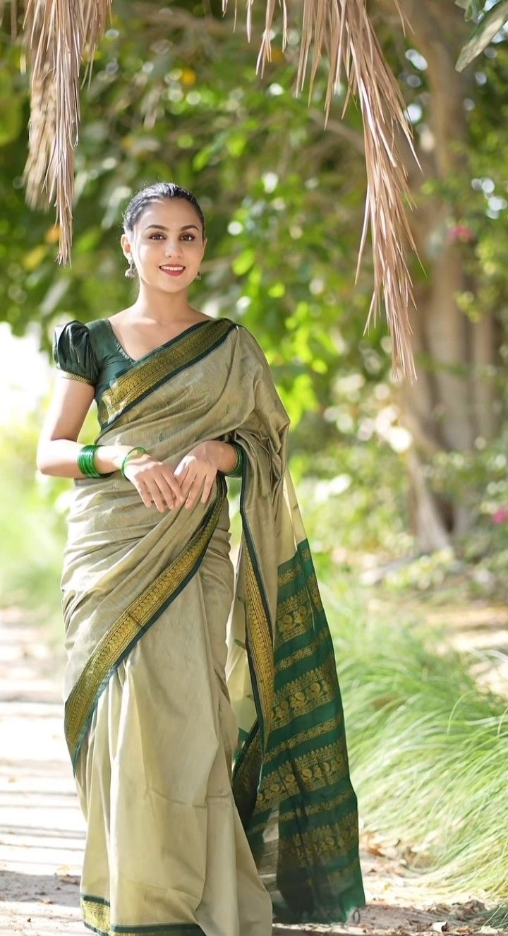 Soft Kalyani Cotton Check Saree in Green hue