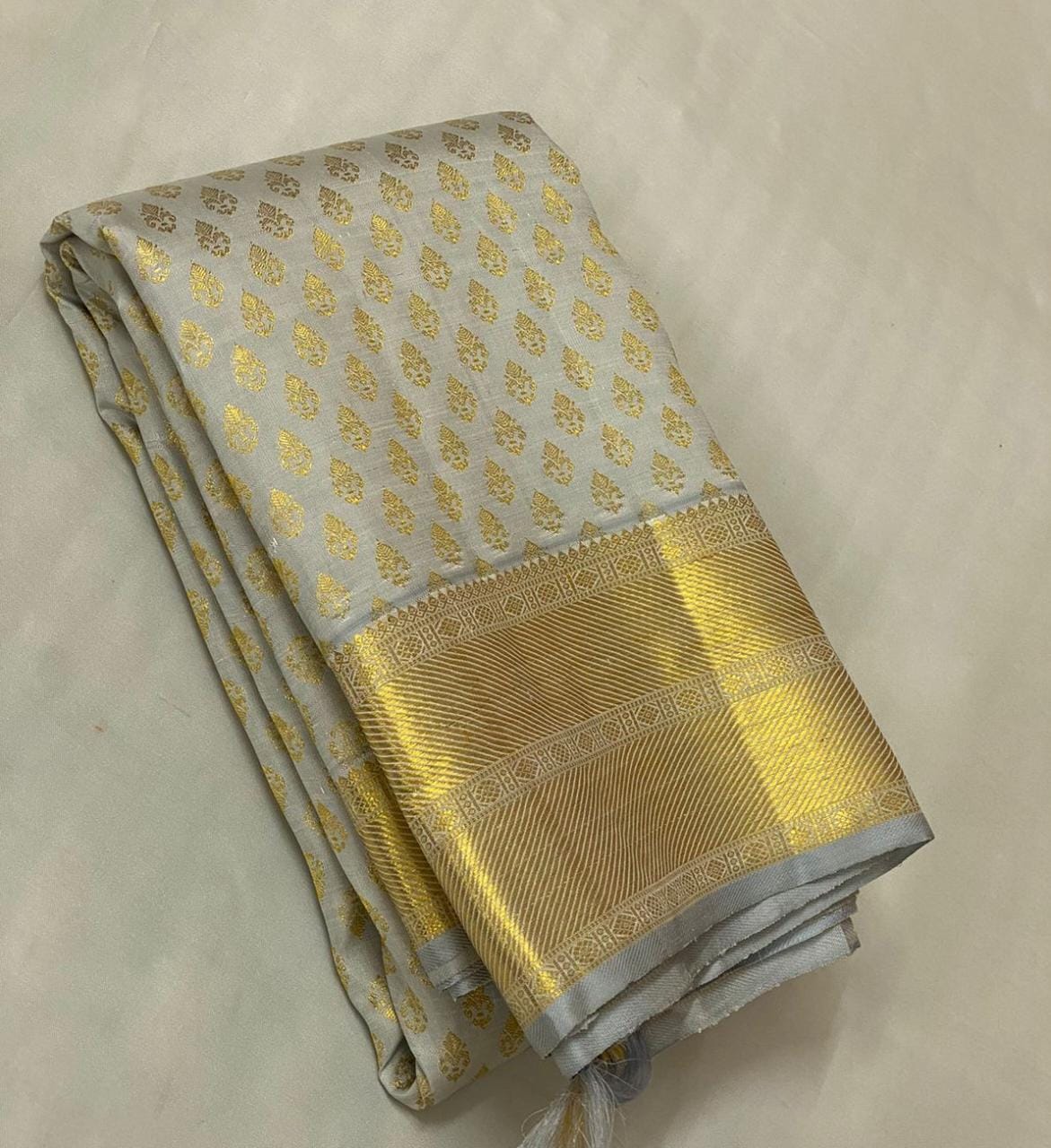 Off white zari waving Bridal pure kanchipuram silk saree 2g gold - wedding silk - soft silk saree - silk mark certified