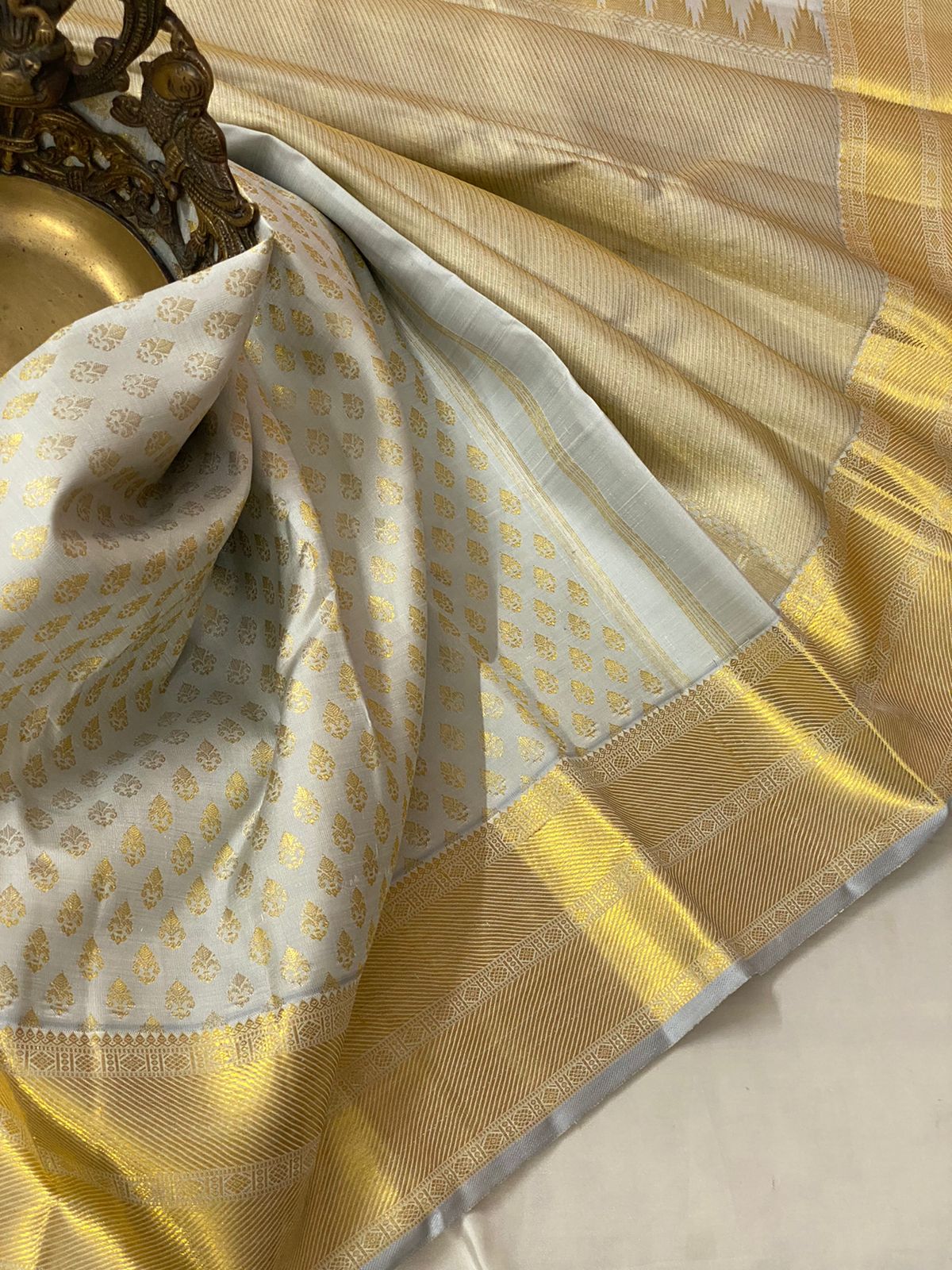 Off white zari waving Bridal pure kanchipuram silk saree 2g gold - wedding silk - soft silk saree - silk mark certified