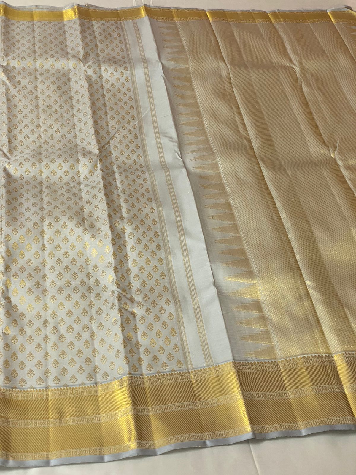 Off white zari waving Bridal pure kanchipuram silk saree 2g gold - wedding silk - soft silk saree - silk mark certified