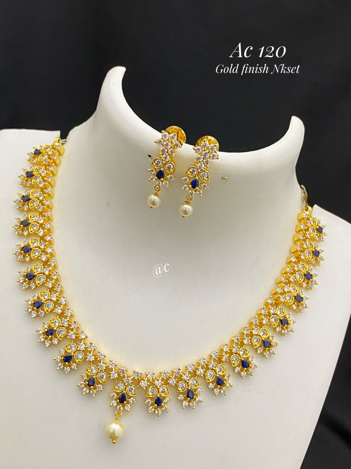Necklace set