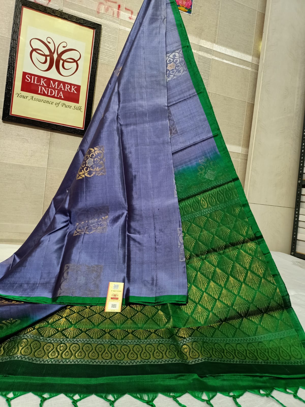 Trending Gray and green Kanchipuram soft silk saree