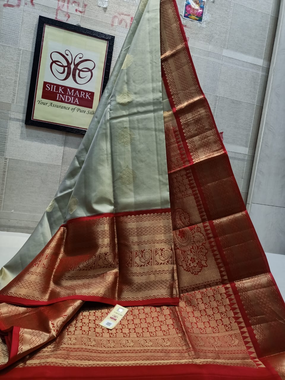 Kanchivaram pure silk - Metallic pastel green  and red saree