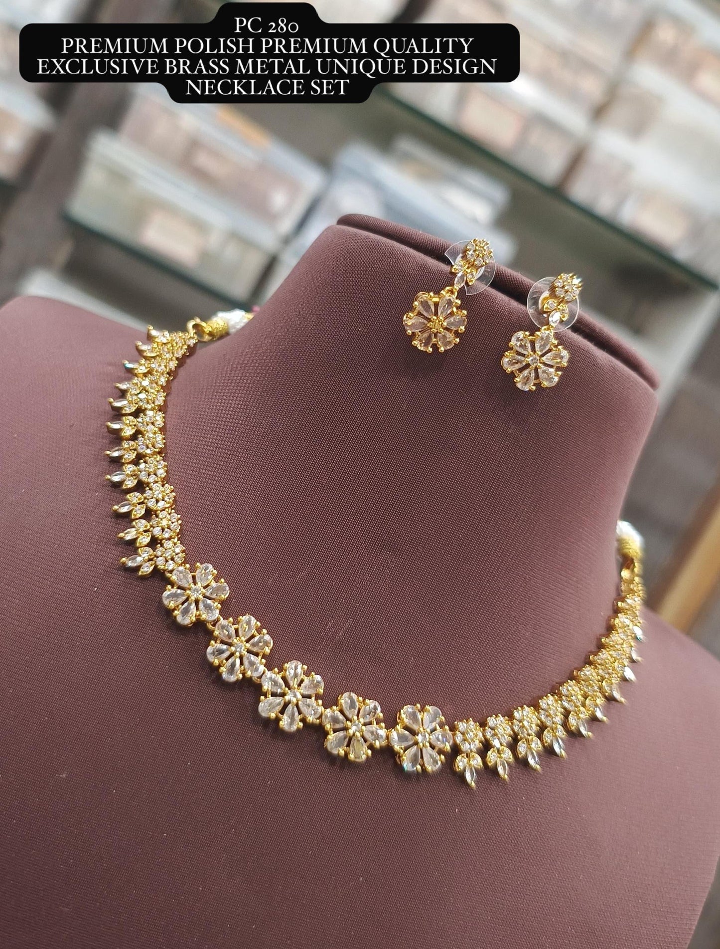 Gold Indian necklace and earrings set 