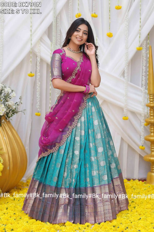 Readymade Halfsaree ser