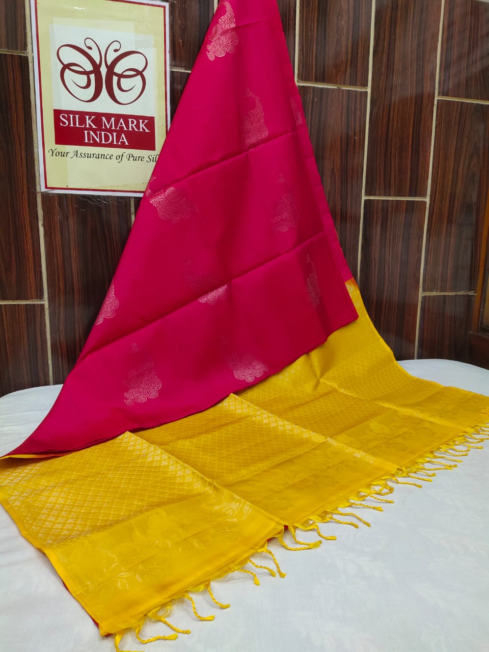 Red and Yellow Kanchipuram soft silk saree - borderless saree - silk mark certified