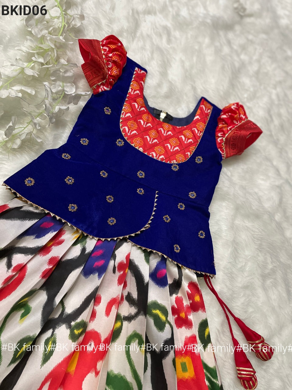 Pattu lehenga for best sale girls