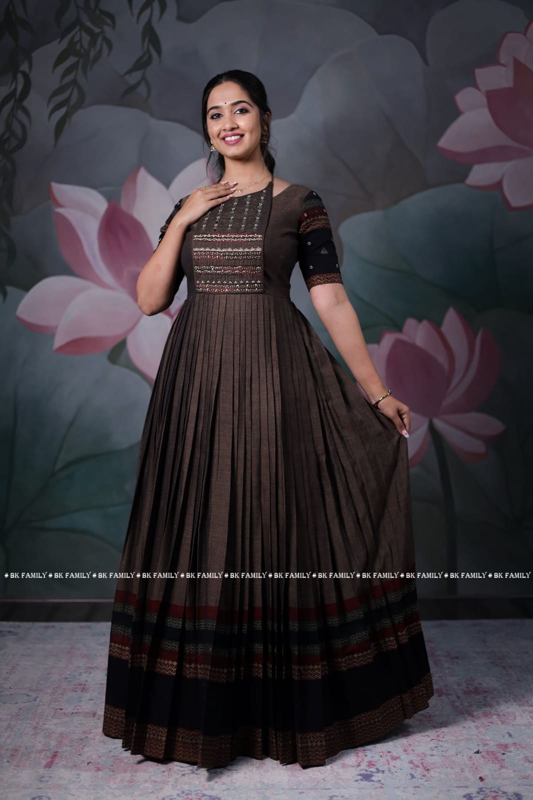Narayanpet big border handwoven cotton dress